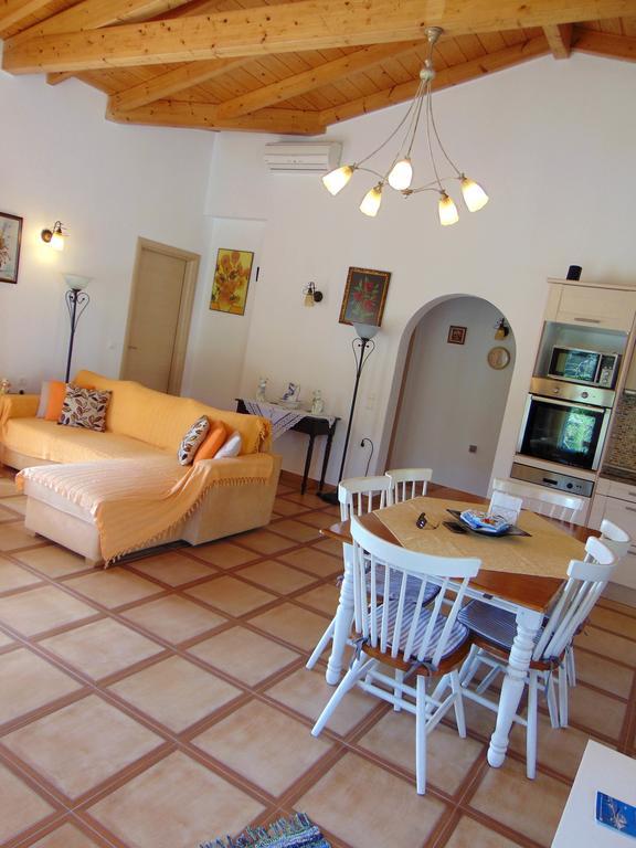 Villa Grecia Liapades Exterior photo